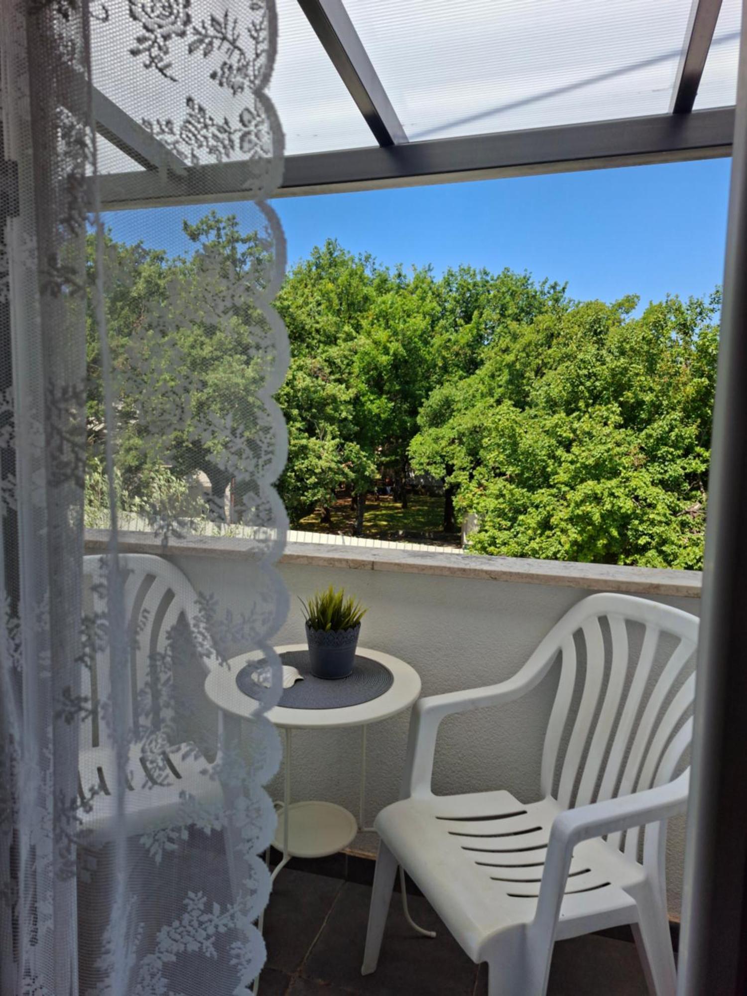 Martina Guest House Πόρετς Εξωτερικό φωτογραφία